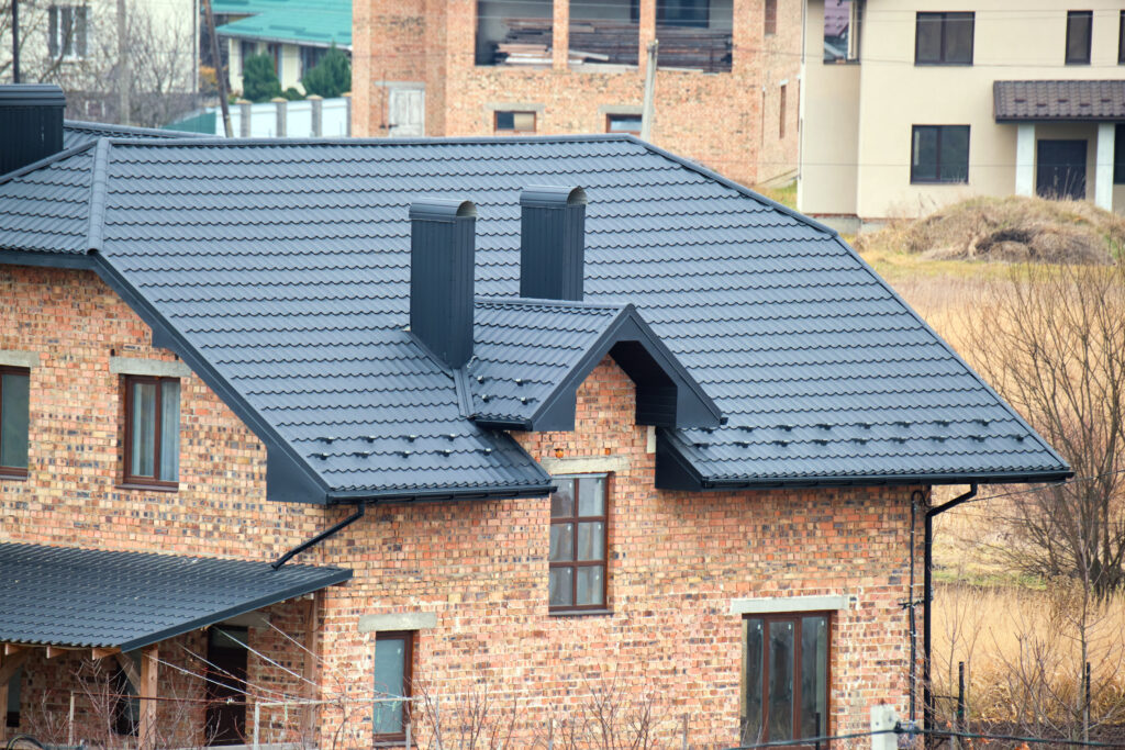 Metal roof design for home
